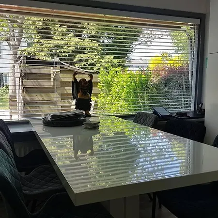Great 10 Min. Near Amsterdam Apartman *